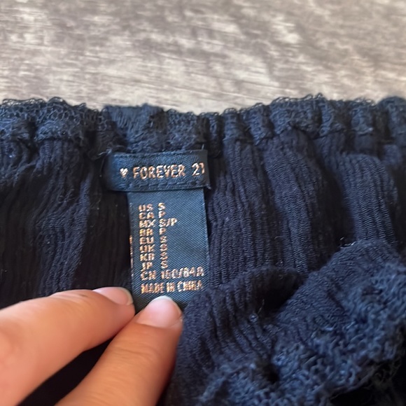 Top - Picture 2 of 2